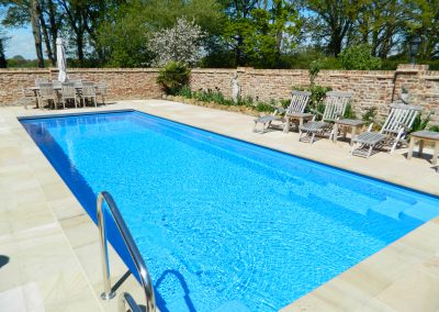 Cottage Garden One Piece Swimming Pool